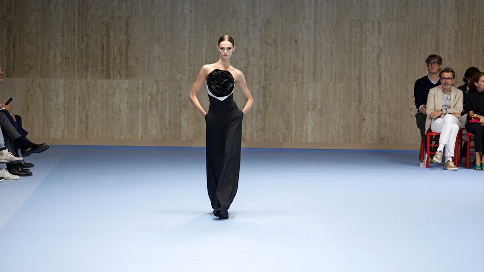 Модель на шоу Carolina Herrera Модель на шоу Carolina Herrera