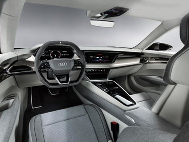 slide image for gallery: 23917 |  Audi e-tron GT
