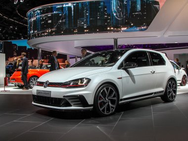 slide image for gallery: 17891 | Volkswagen Golf GTI