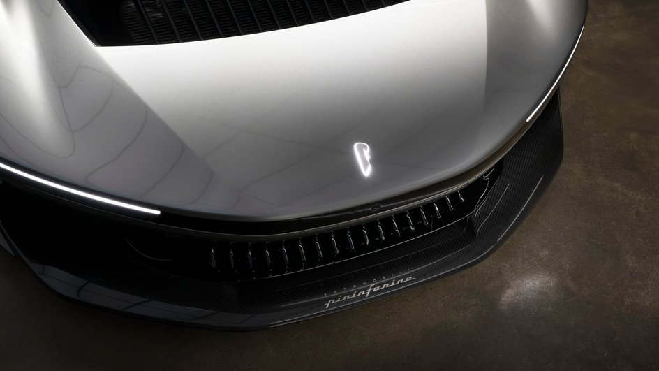 Новая машина Бэтмена — Pininfarina B95 Gotham