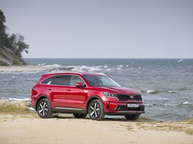slide image for gallery: 26684 | Kia Sorento New Rus