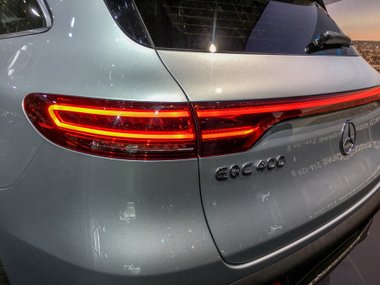 slide image for gallery: 23790 | Mercedes-Benz EQC