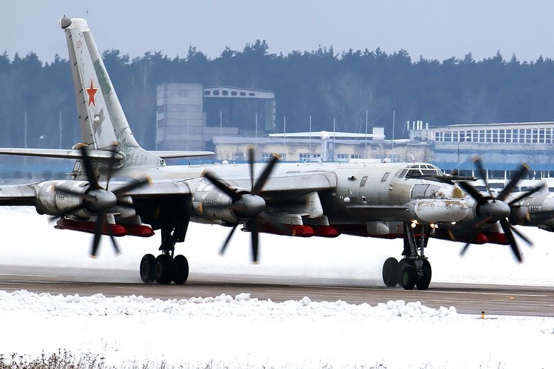 Х-101 под крылом Ту-95МСМ / Wikimedia, Dmitry Terekhov, CC BY-SA 2.0