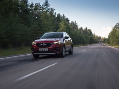 slide image for gallery: 26505 | Opel Grandland X динамика