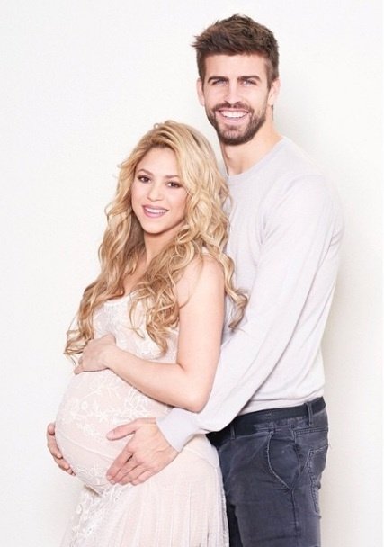 Скоро Шакира и Пике станут родителями во второй раз