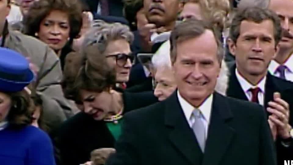 Видео 13 30. Джордж Буш танцует. Джордж Буш младший танцует. Джордж Буш танцует на похоронах. Джордж Буш на похоронах Брежнева.