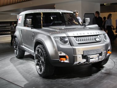 slide image for gallery: 2772 | Land Rover Defender