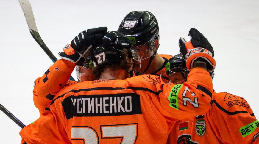 Хоккеисты «Шахтера» стали первыми полуфиналистами Кубка Президента