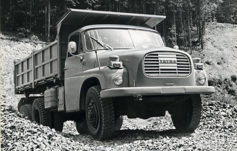 Наверное, самый массовый импортный самосвал в СССР — Tatra 148