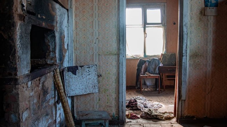Заброшенный дом в деревне в Смоленской области