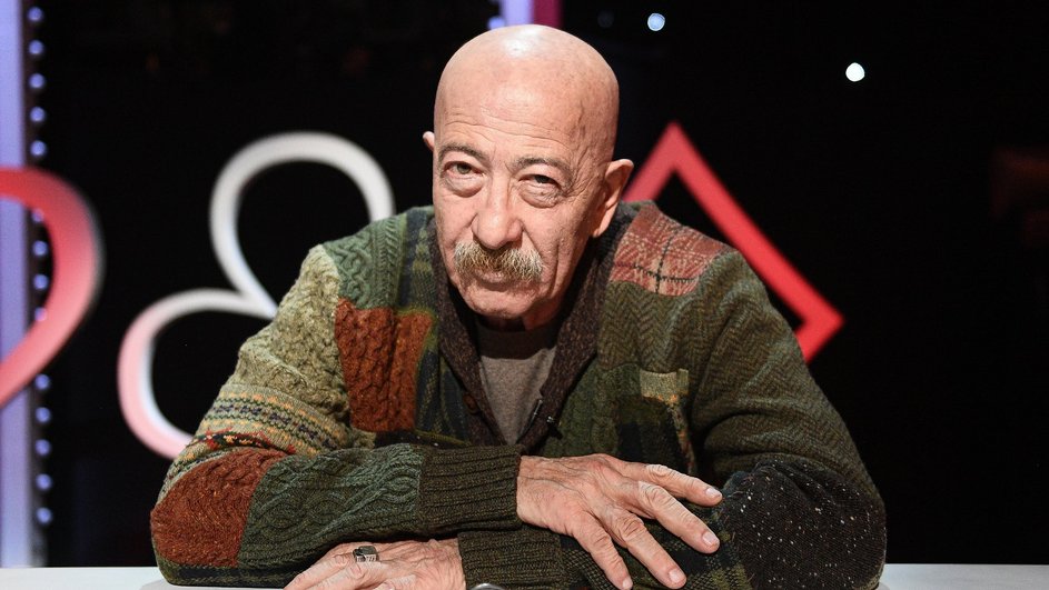 Александр Розенбаум в шоу «Три аккорда» Александр Розенбаум в шоу «Три аккорда»