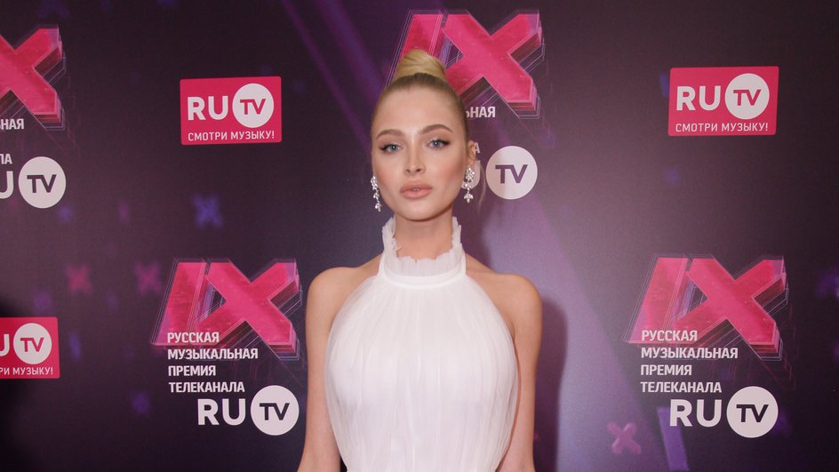 Алена Шишкова Алена Шишкова