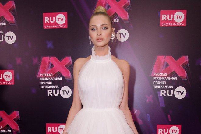 Алена Шишкова Алена Шишкова