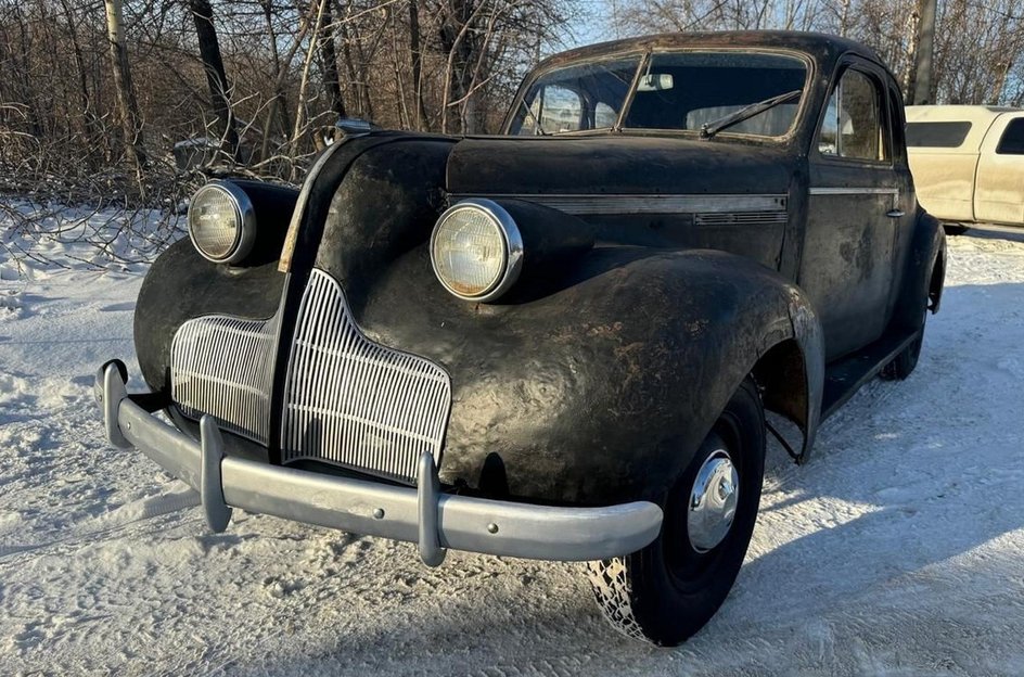 В России продают довоенный Buick с уникальными желтыми номерами В России продают довоенный Buick с уникальными желтыми номерами