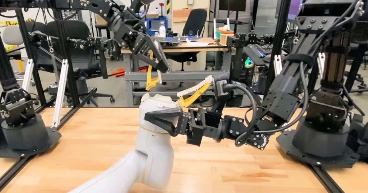 Роботы с ИИ научились ремонтировать других роботов (видео)