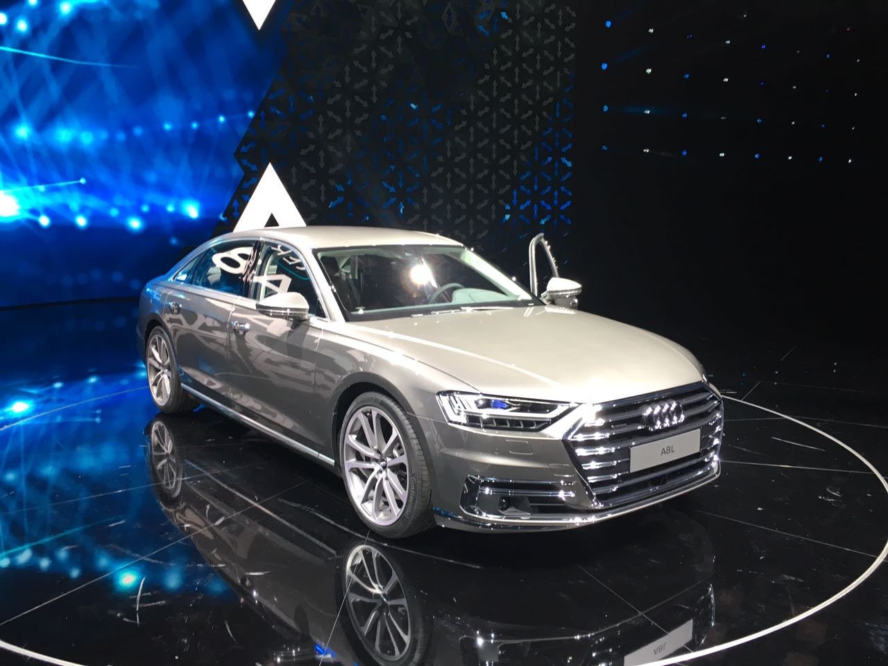 Новая Audi A8: первые впечатления от машины (плюс видео и фото)