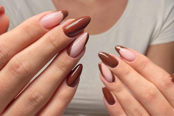 Диагональный френч. Фото из аккаунта Hammer.naills Диагональный френч. Фото из аккаунта Hammer.naills