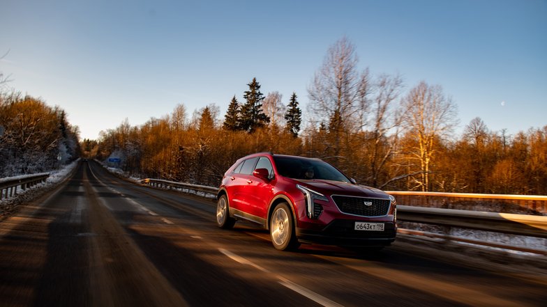 slide image for gallery: 27119 | Cadillac XT4