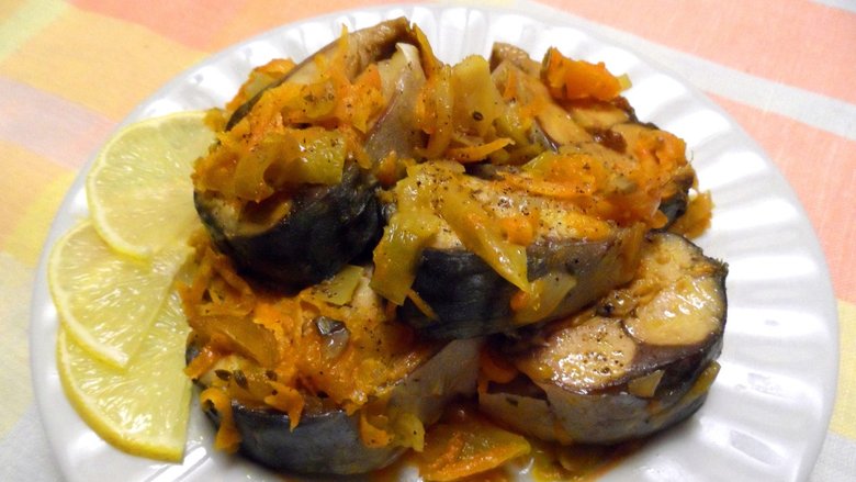 Очень вкусная тушеная скумбрия с картофелем и овощами – пошаговый рецепт приготовления с фото