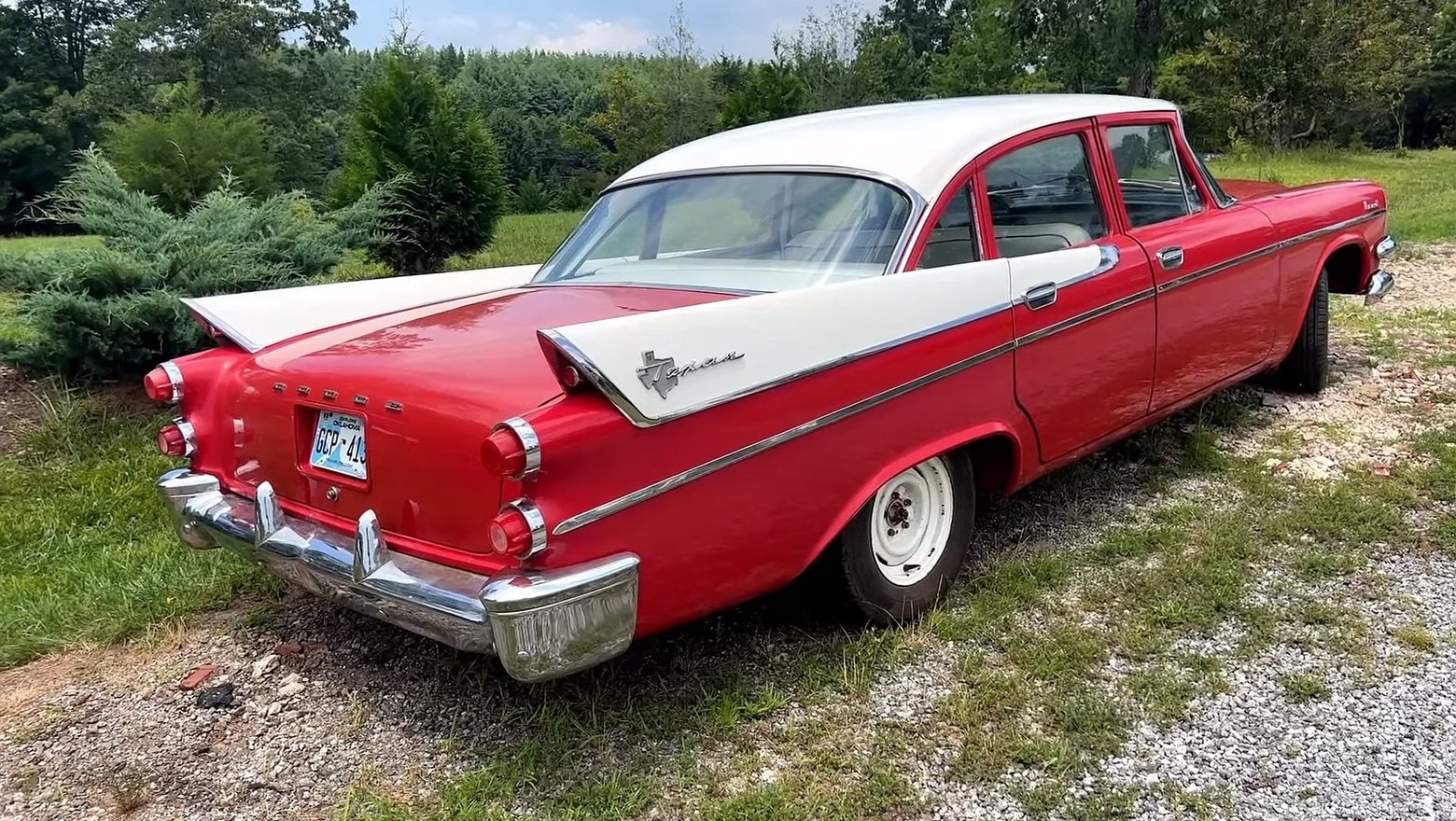 Посмотрите на отреставрированный Dodge Texan 1956 года