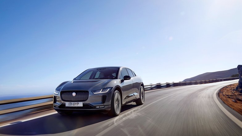 slide image for gallery: 24171 | Автомобиль года в Европе: Jaguar I-Pace