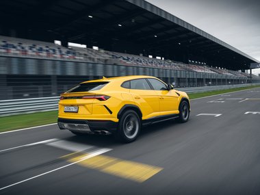 slide image for gallery: 26713 | Трек Lamborghini Urus
