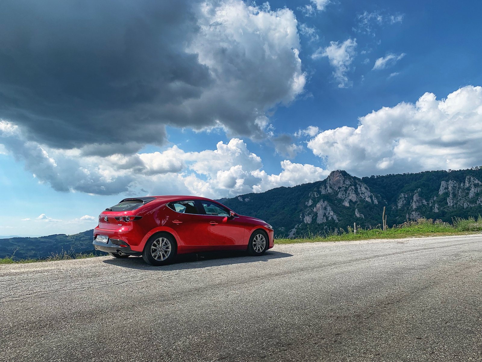 Новая Mazda 3: все плюсы и минусы модели