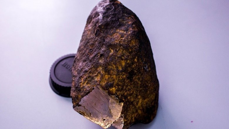 Метеорит «Уакит» был найден в 2016 году возле одноименного поселения в Бурятии. (Фото: МК в Бурятии)