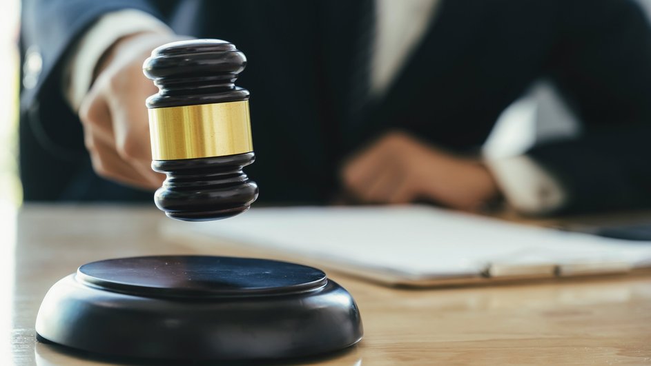 Судья на процессе по разделу имущества Судья на процессе по разделу имущества