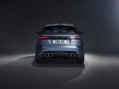 slide image for gallery: 24553 | Range Rover Velar SVAutobiography Dynamic 2