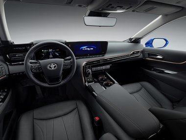 slide image for gallery: 25196 | Toyota Mirai