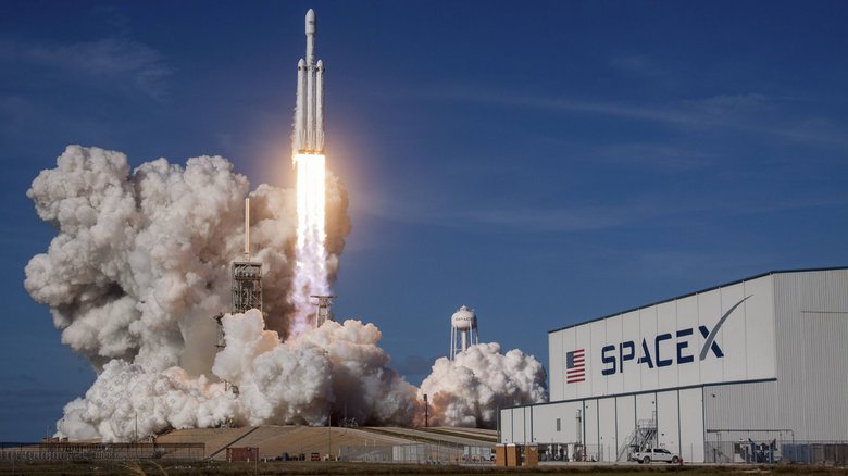 Первые полеты SpaceX были провальными. / Фото – Legion Media.