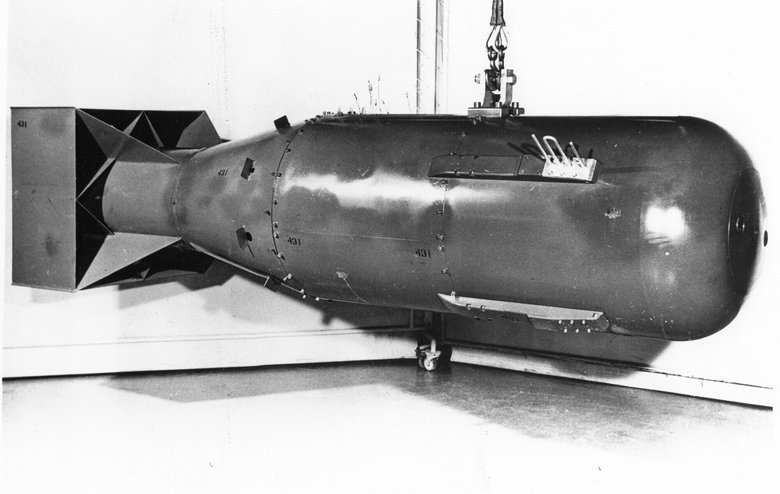 Макет бомбы «Малыш», сброшенной на Хиросиму / Wikimedia