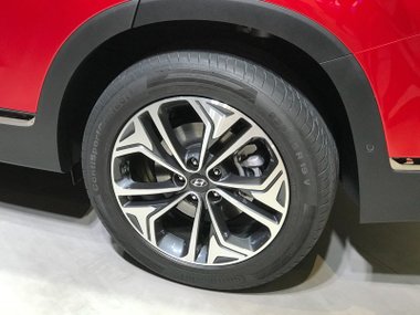 slide image for gallery: 23533 | Hyundai Santa Fe