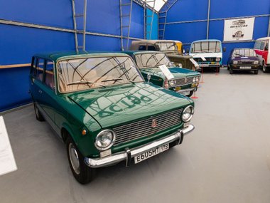 Новый музей в Подмосковье удивляет своей коллекцией советских автобусов, автомобилей и мотоциклов