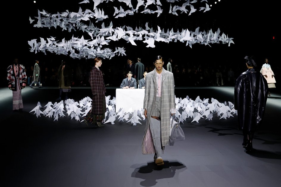 Показ Thom Browne Показ Thom Browne