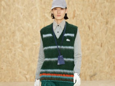 Slide image for gallery: 13734 | Lacoste. Фото: legion-media.ru