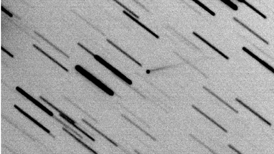 Пылевой хвост астероидной системы Дидимос-Диморфос, запечатленный спустя примерно месяц после миссии DART