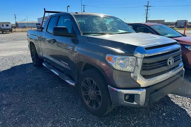Поклонник Toyota Tundra преодолел на пикапе больше 1,6 миллиона километров Поклонник Toyota Tundra преодолел на пикапе больше 1,6 миллиона километров