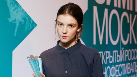 Полина цыганова актриса фото