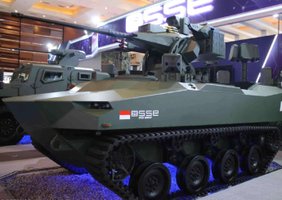 Гибридный танк P8 на выставке IndoDefence 2025