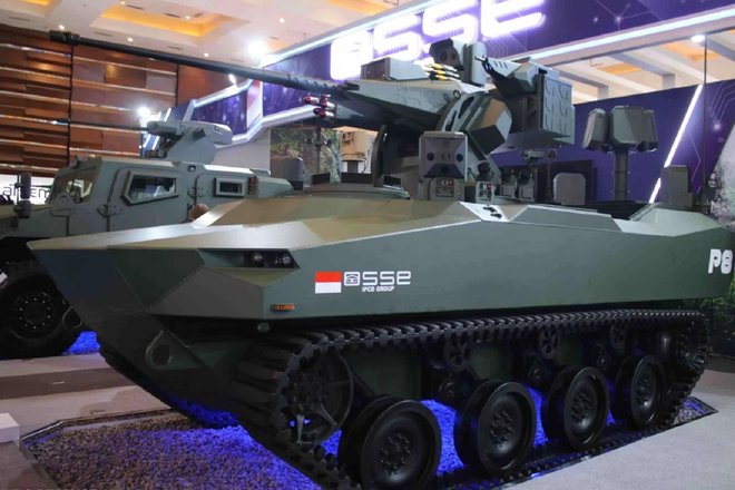 Гибридный танк P8 на выставке IndoDefence 2025 Гибридный танк P8 на выставке IndoDefence 2025