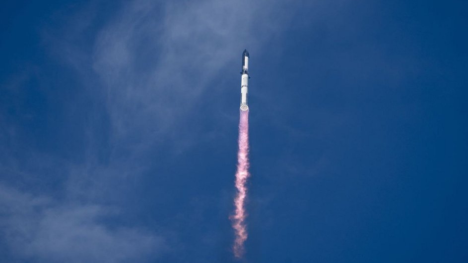 SpaceX намерен использовать данные испытаний для дальнейших запусков сверхтяжелой ракеты SpaceX намерен использовать данные испытаний для дальнейших запусков сверхтяжелой ракеты