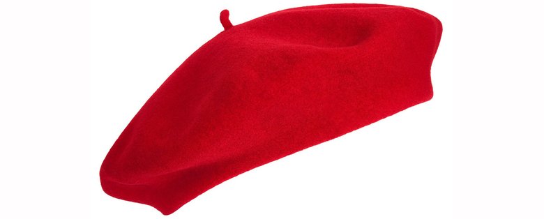 С чем скомбинировать красную шапку?