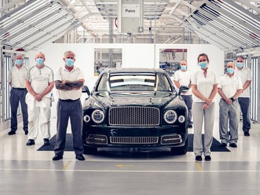 slide image for gallery: 26172 | Bentley Mulsanne Speed 6.75 Edition by Mulliner