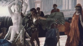 Смотрите все эротические сцены из фильма Калигула