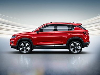 slide image for gallery: 26330 | Changan CS35PLUS