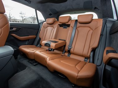 slide image for gallery: 28130 | Тест-драйв Audi Q8