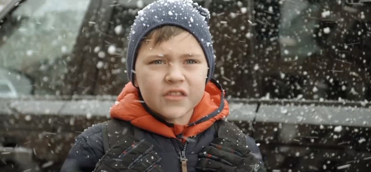 Новогодний папа. Максим Сапрыкин новогодний папа. Евгений Славский новогодний папа. Новогодний папа фильм 2015. Актеры фильма новогодний папа.