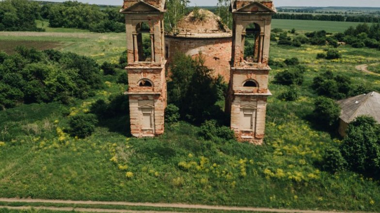 Церковь Успения Пресвятой Богородицы, деревня Березовка, Тульская область. Год постройки – 1810.